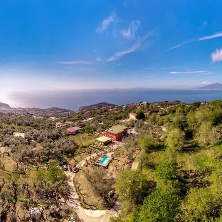 Aprea With Heated Pool, Capri Views And Services Villa *