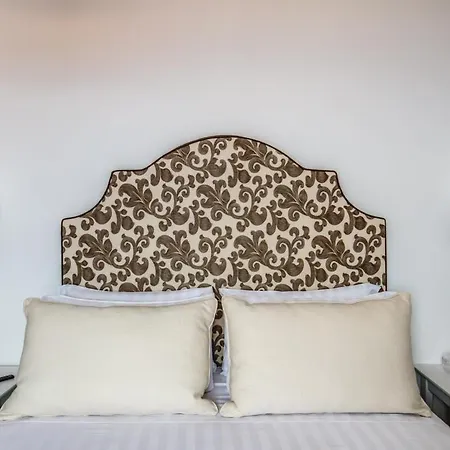 Villa Aprea With Heated Pool, Capri Views And Services *