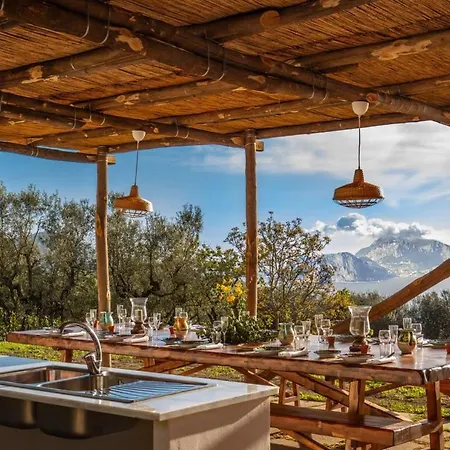 Aprea With Heated Pool, Capri Views And Services Massa Lubrense