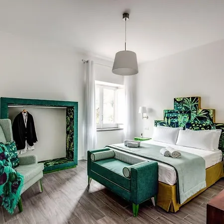 Aprea With Heated Pool, Capri Views And Services * Massa Lubrense