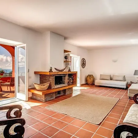 Aprea With Heated Pool, Capri Views And Services Villa *